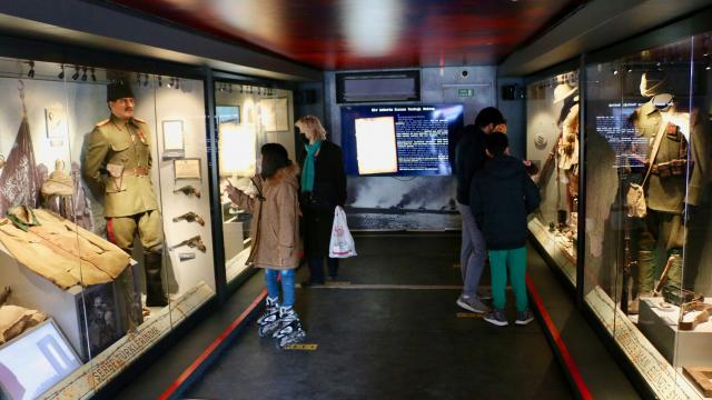 "Çanakkale Savaşları Mobil Müzesi" Eskişehirde ziyarete açıldı