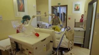 İngiltere'de, hastaneler alarmda