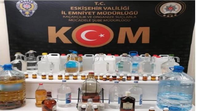 Dezenfektandan sahte içki yapıyorlardı: 3 gözaltı