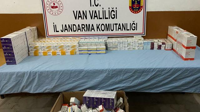Vanın İran sınırında tıbbi malzeme ele geçirildi
