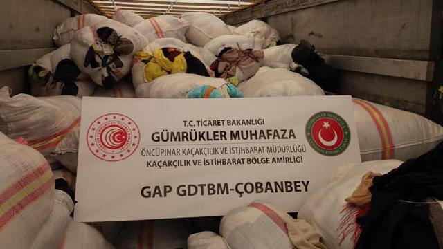 Kaçak elbiseler sınırdan geçemedi