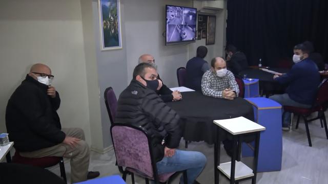 Kahvehaneyi kumarhaneye çeviren 27 kişiye 85 bin lira ceza