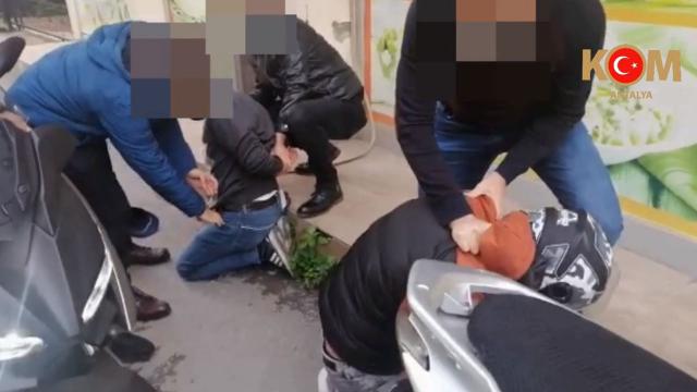 MİT tırları davası: Firarinin tanınmama oyununu polis bozdu
