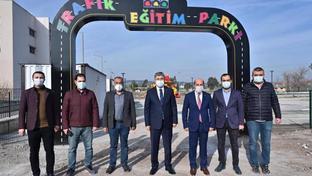 Vali Erdinç Yılmaz yapımı süren trafik eğitim parkını inceledi