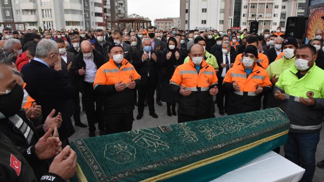 Samsunda belediye işçilerini taşıyan servis midibüsü devrildi: 2 ölü, 22 yaralı
