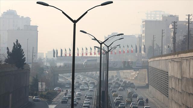 Tahranda hava kirliliği "kırmızı alarm" seviyesinde