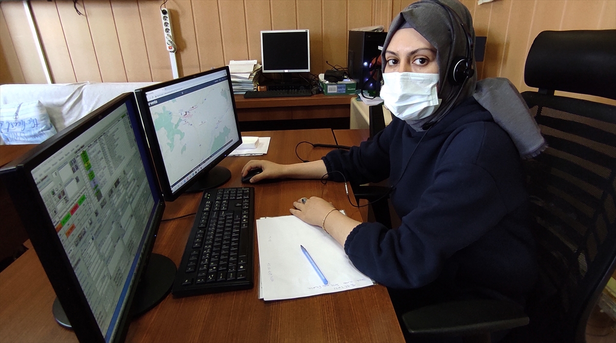 Merkezde görevli Hilal Erzurumluoğlu da bazı çağrılarda ilginç durumlarla karşılaştıklarını aktardı.