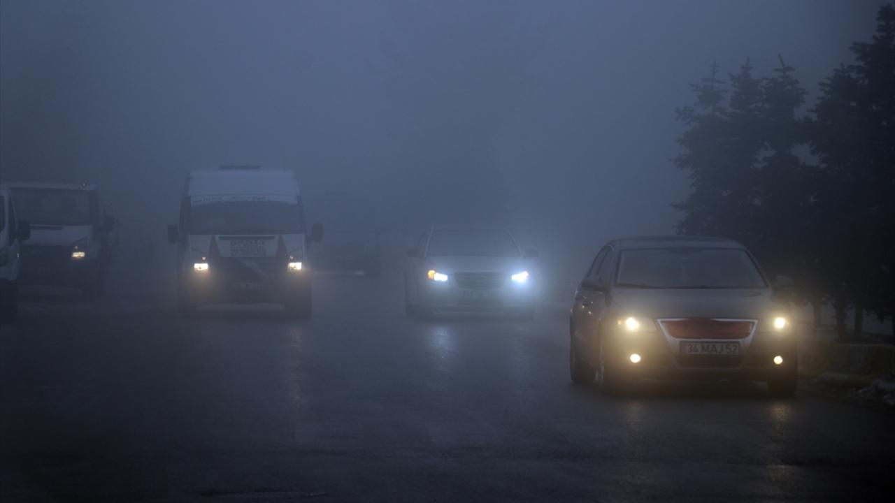 Ağrı-Erzurum ve Ağrı-Van kara yolunda yoğun sis etkili oluyor.