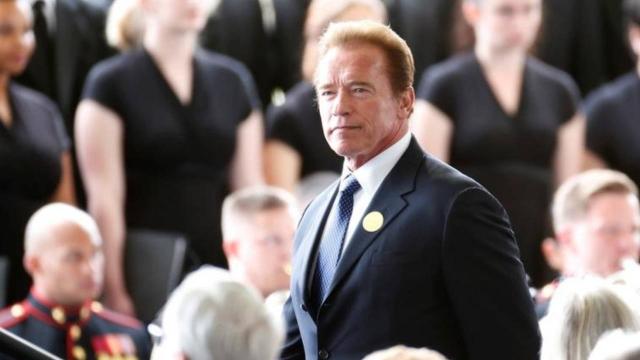 Arnold Schwarzenegger: Trump yalanlarıyla darbe peşindeydi
