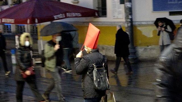 İstanbulda beklenen yağış başladı