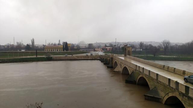 Tunca Nehri için sarı alarm: Nehrin debisi 6 kat arttı