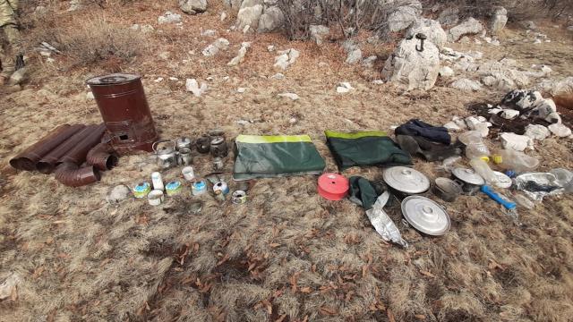 Malatyada teröristlere ait yaşam malzemesi ele geçirildi