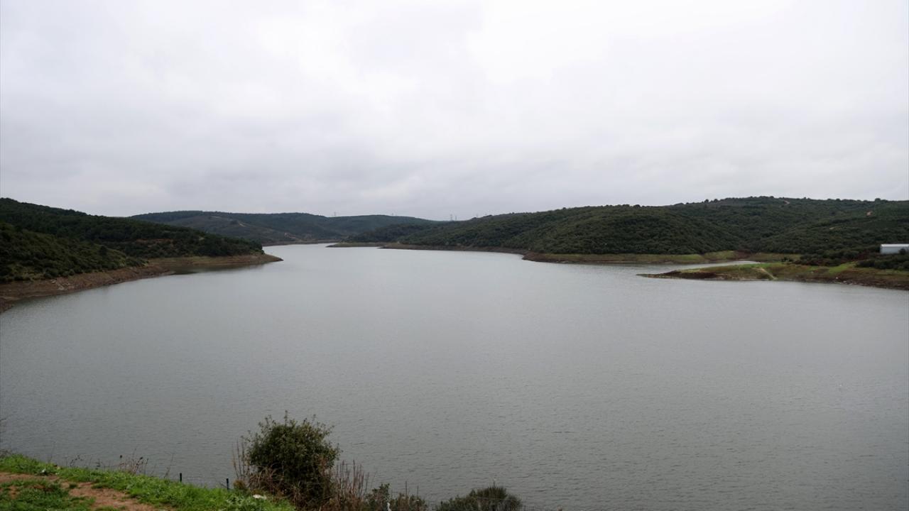 İstanbul`da kış döneminde günlük ortalama 2,7 milyon metreküp su tüketiliyor.