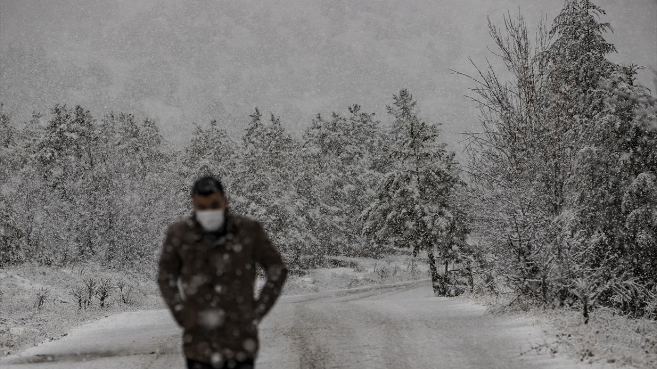 Eymir Gölü ve çevresi