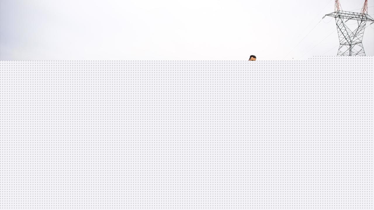 Yıldız, hava şartlarına bağlı olarak lahana fiyatının değişiklik gösterdiğine işaret ederek, "Şu an tane fiyatı 4 ile 6 lira aralığında. Hafta sonları vatandaşlarımız evinde oluyor, biz tarlamızda çalışarak üretime devam ediyoruz." dedi.