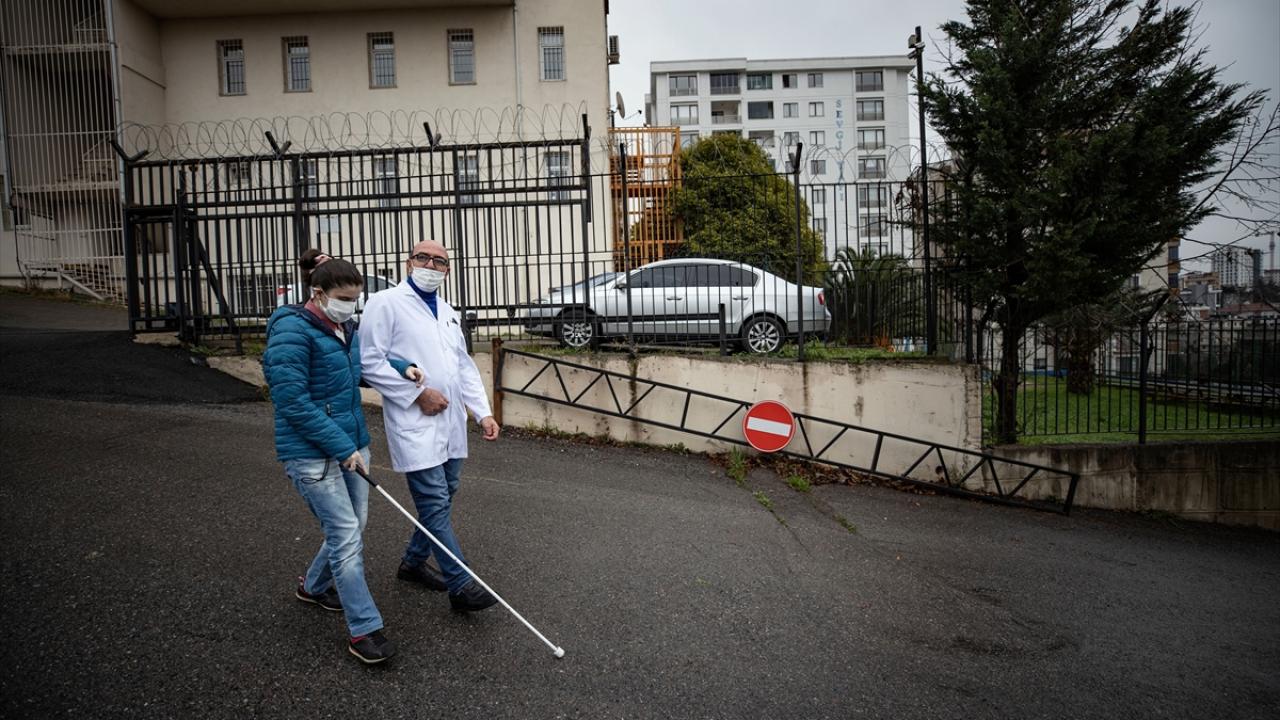 "Aileler görme engelli çocuklarını her konuda eğitime göndersin"