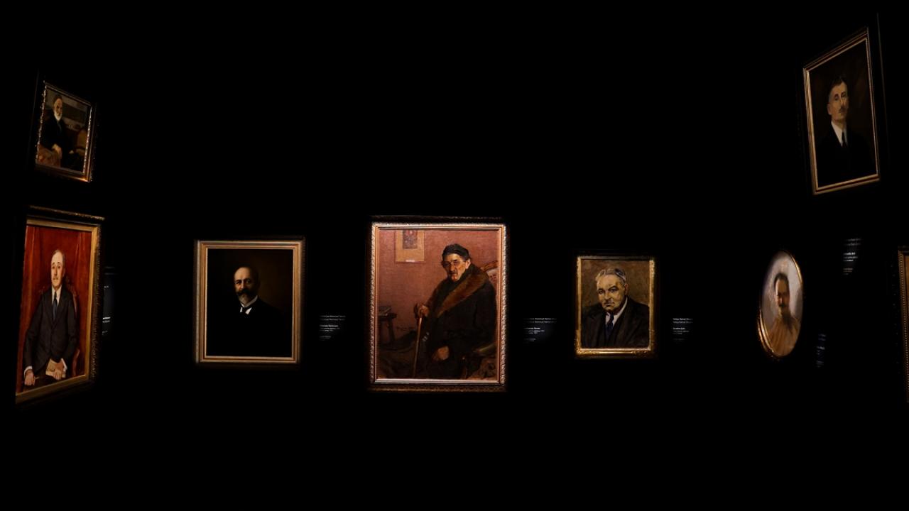 Resim Müzesi`nde ziyaretçilere rehber olması adına, müzenin tematik bölümlerinin ve eserlerin tanıtıldığı bir kitap da hazırlandı.