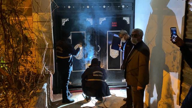 Engelliler derneğini eğlence mekanına çevirenlere 9uncu baskın