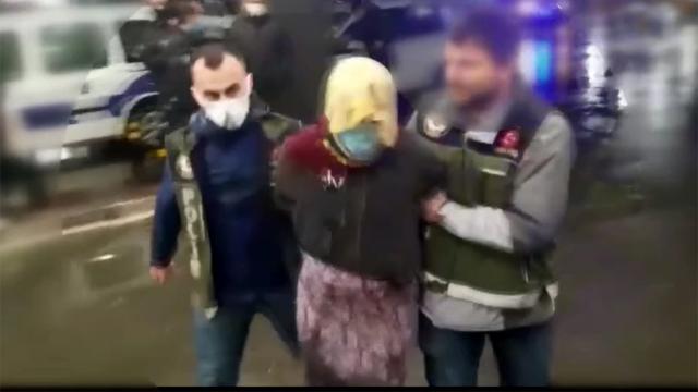 Kadın kıyafetiyle kaçan firari hükümlü yakalandı