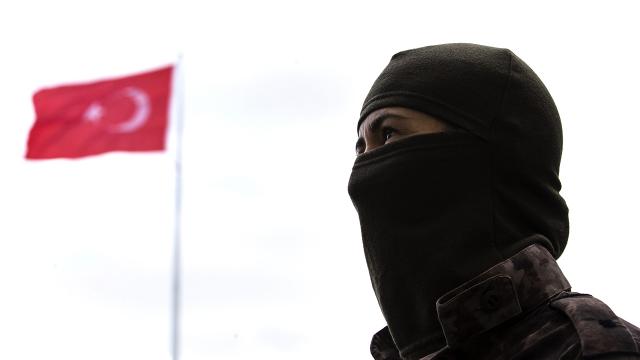 Emniyete 500 kadın özel harekatçı geliyor