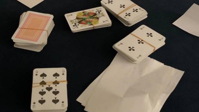 Yozgatta 14 kişi bir evde kumar oynarken yakalandı