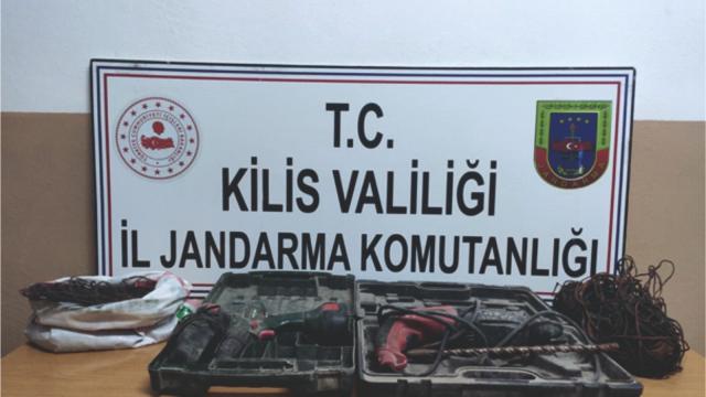 Kiliste bağ evlerinden hırsızlık yaptıkları iddiasıyla 2 kişi tutuklandı