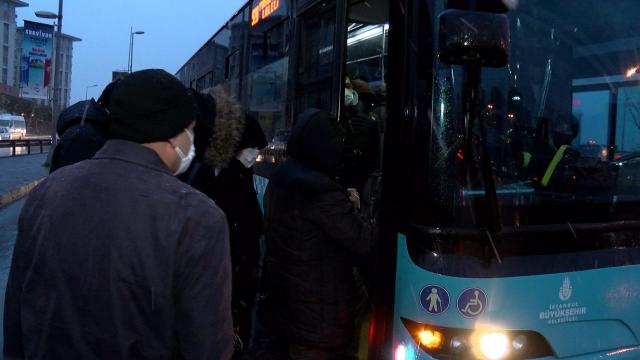 İstanbulda toplu taşıma için HES kodu zorunluluğu başladı