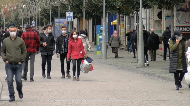 Sakaryada tedbirlere uyuldu: Bin 500lere ulaşan vaka sayısı 50nin altına indi