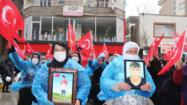 Şırnaklı ailelerin evlat nöbetinde 19. hafta