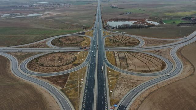 Yenikent-Temelli yolu hizmete açıldı