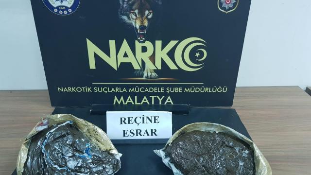 Malatyada otobüste ele geçirilen esrarla ilgili Afgan uyruklu 8 şüpheli yakalandı