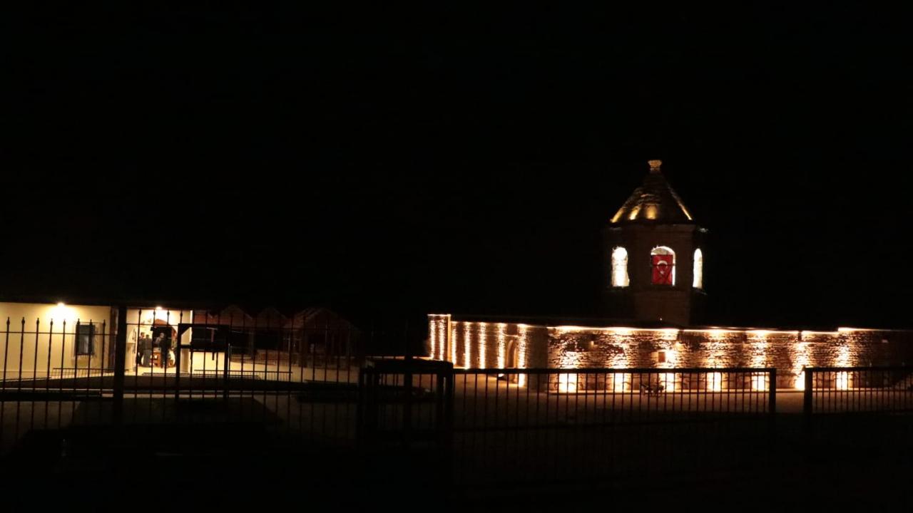 Suriye`nin Afrin bölgesindeki 2 tarihi yapıyı 2019 yılında onarım ve korumaya aldıklarını belirten Çiçek, şu bilgileri verdi: