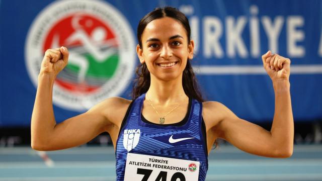Milli atlet Ayşe Tekdaldan tarihi rekor