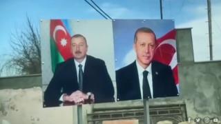 Aliyev'in Şuşa gezisinde Türk bayrağı ve Erdoğan detayı