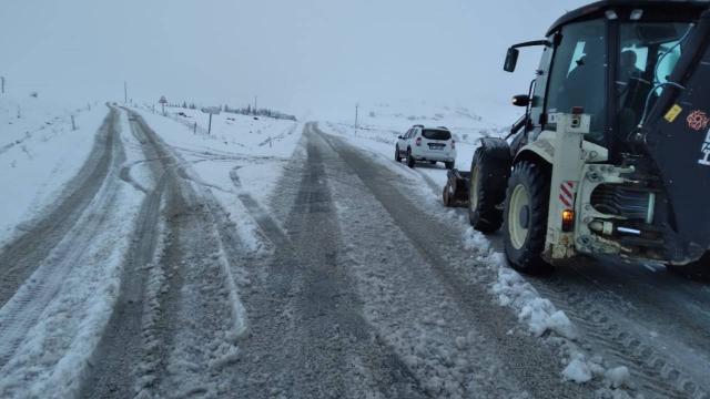 Balıkesirde 284 mahalle yolu ulaşıma kapandı