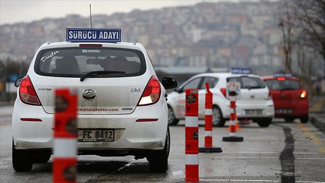 Ehliyet sınavında animasyonlu sorular olacak