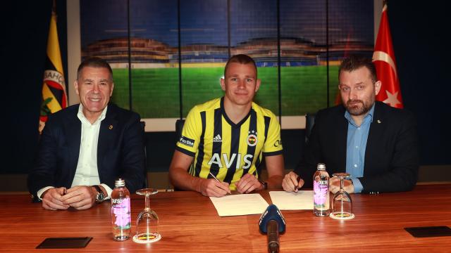 Ali Koç döneminde 49 transfer