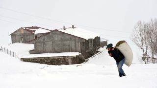 Muş'taki besicilerin zorlu mesaisi