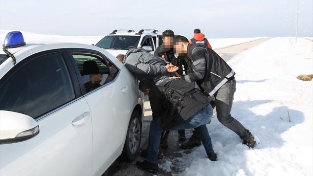 Güvenlik güçleri terörün finans kaynağına da geçit vermiyor