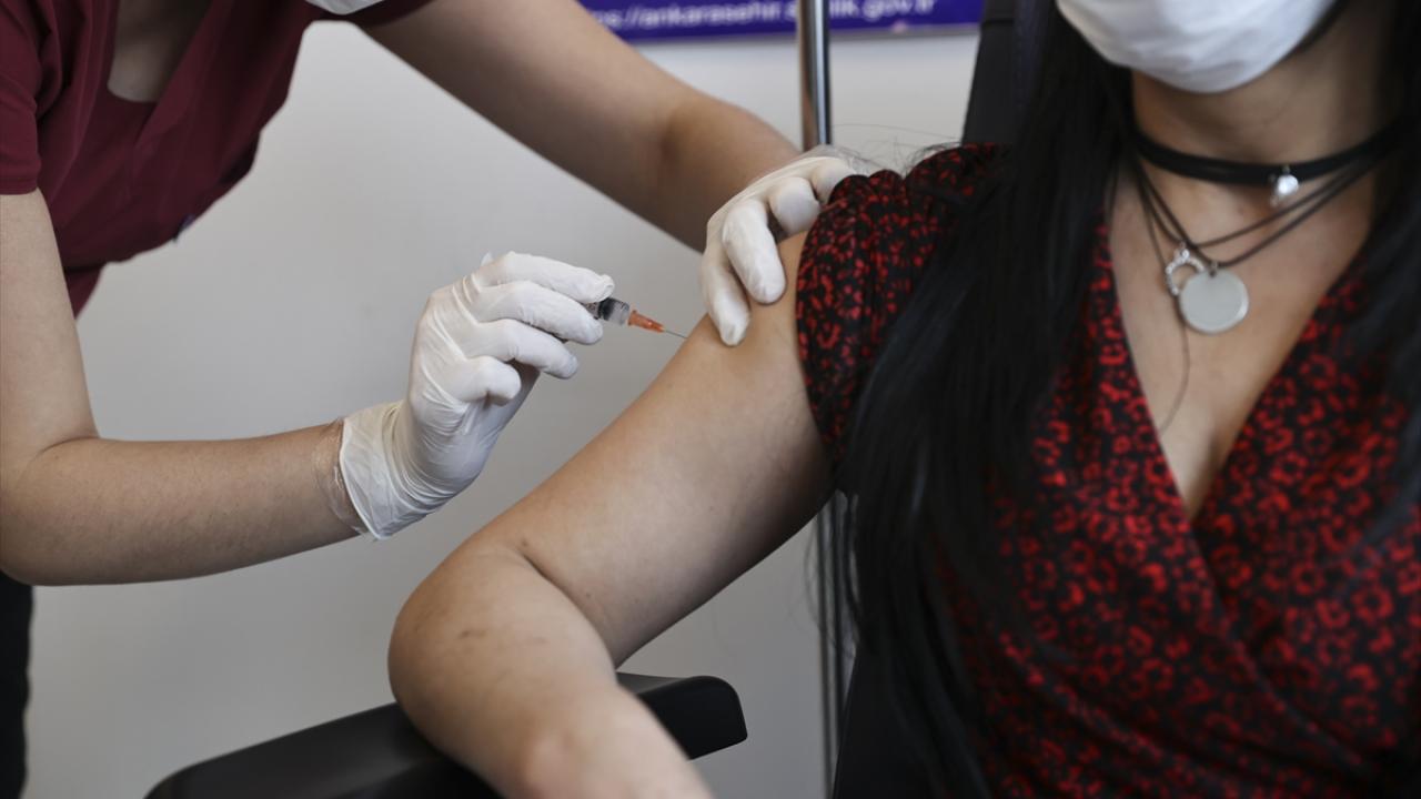 "İkinci doz aşılama 28 gün sonra yapılacak"