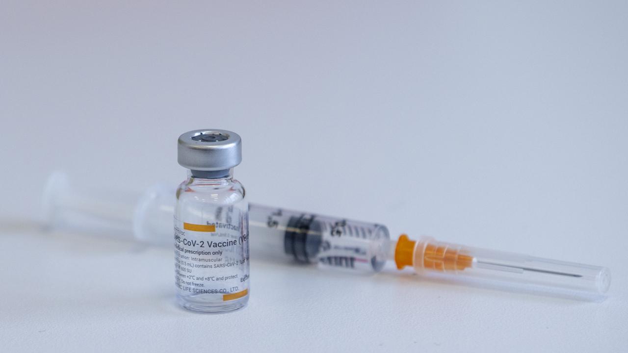 COVID-19 aşısı kimlere uygulanacak?