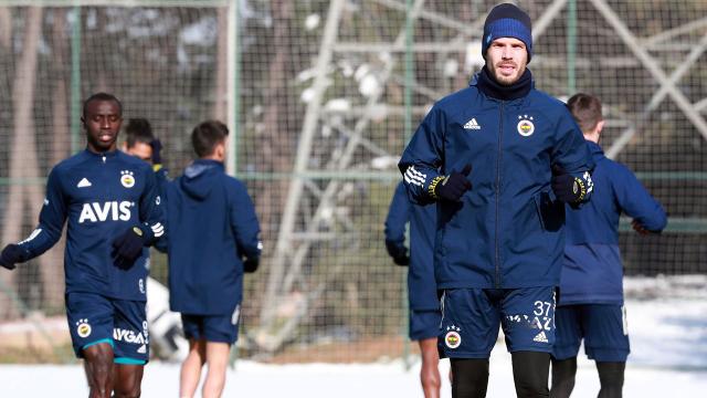 Sosa ve Gökhan Gönül Sivas maçı kadrosunda