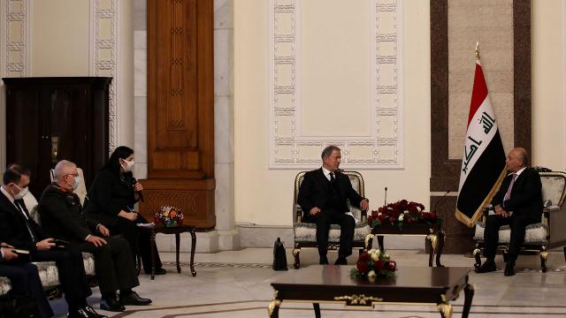 Bakan Akarın Irakta temasları sürüyor