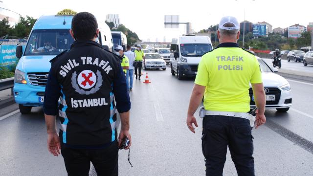 İstanbulda bazı yollar geçici olarak trafiğe kapatılacak