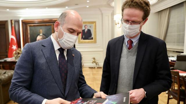 İçişleri Bakanı Soylu, AB Türkiye Delegasyonu Başkanı Landrutu kabul etti