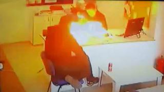 Tamir ettiği tablet elinde patladı