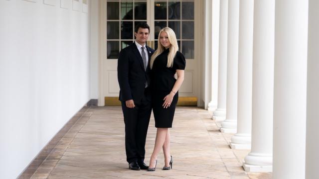 Trumpın kızı Beyaz Sarayda nişanlandı