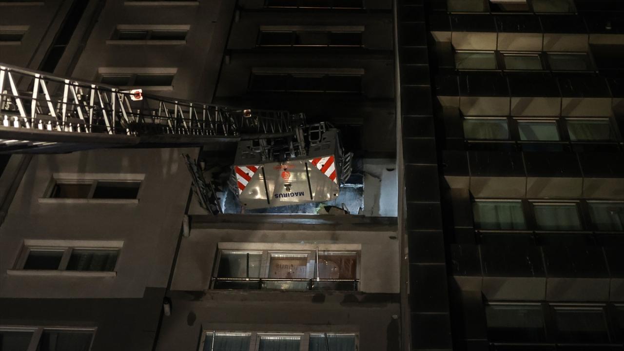 Polis olayla ilgili soruşturma başlattı.