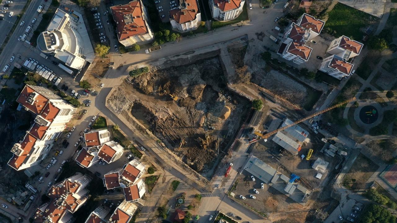 Çevre ve Şehircilik İl Müdürlüğünden alınan bilgiye göre, kent genelinde 930 personel tarafından 215 bin binada gerçekleştirilen hasar tespit çalışması tamamlandı.