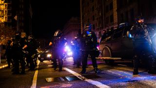 ABD genelinde halk sokağa çıkmaya başladı: Venezuela ile savaşa hayır